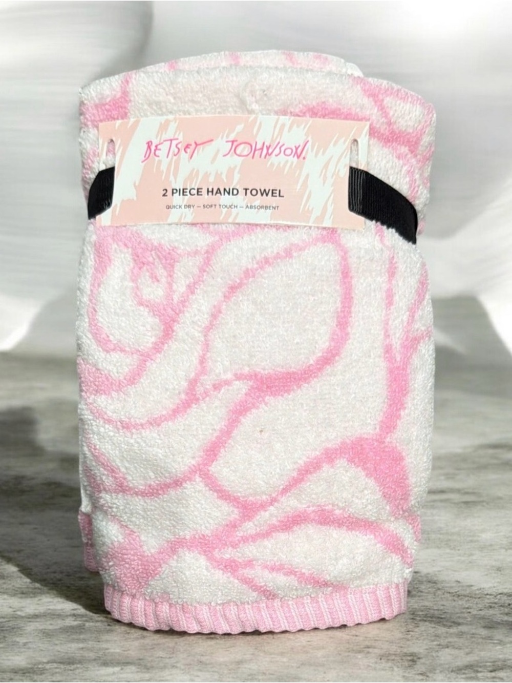 Betsey Johnson Pink Floral Rose 2 PC Hand Towel Set 100% Cotton